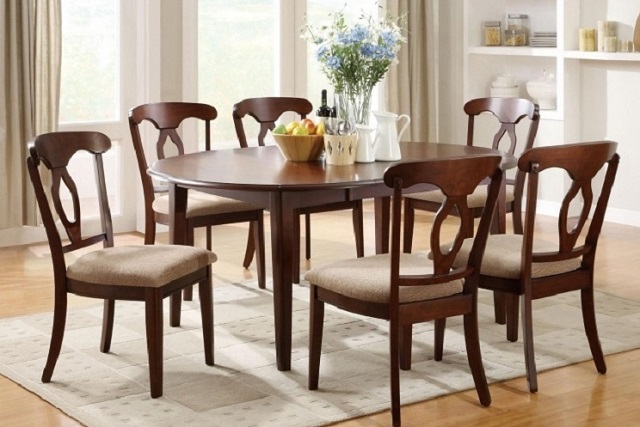 bàn ăn chung cư làm bằng gỗ óc chó