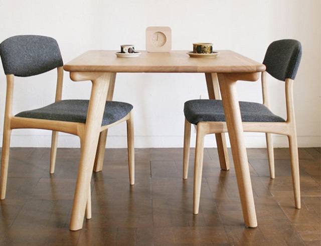 Bàn ăn chung cư 2 ghế hình vuông