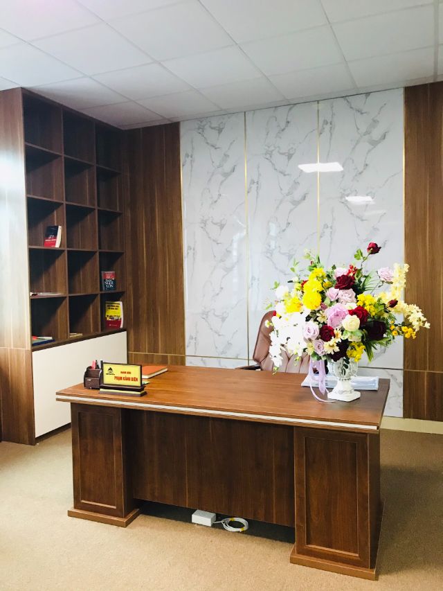 Nội thất sang trọng tại phòng giám đốc