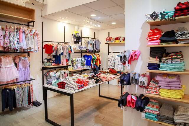 Mẫu thiết kế shop quần áo trẻ em 1