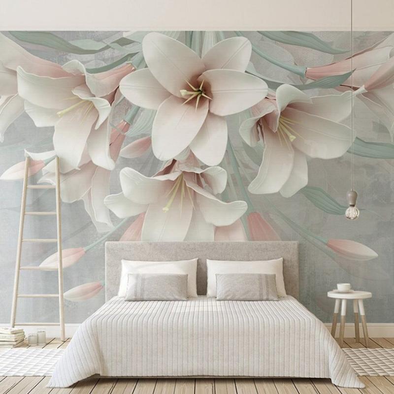 Tranh dán tường họa tiết hoa 3D với tông màu nhẹ nhàng mang lại cảm giác thư thái, thanh lịch cho phòng ngủ.